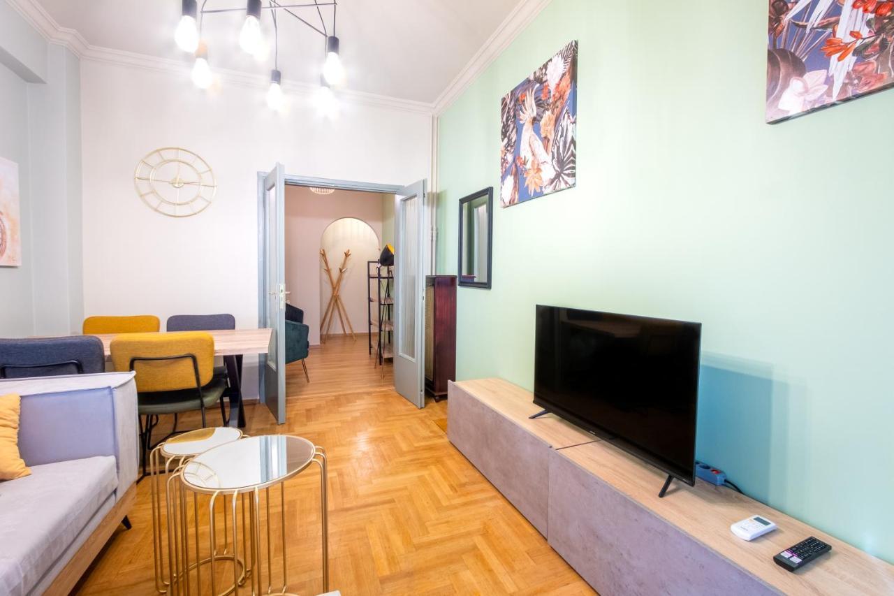 Vintage House Near Downtown Apartment เอเธนส์ ภายนอก รูปภาพ