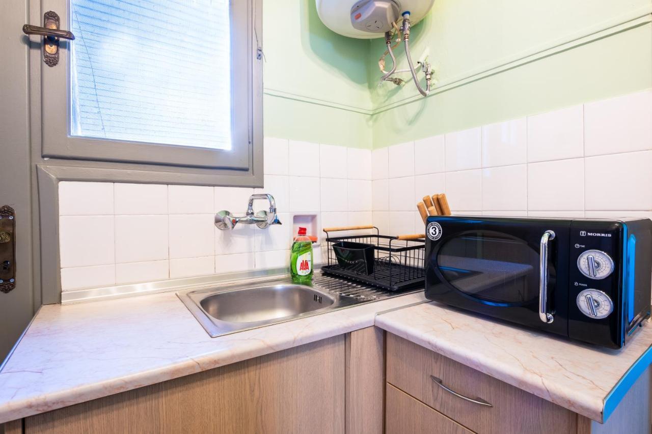 Vintage House Near Downtown Apartment เอเธนส์ ภายนอก รูปภาพ